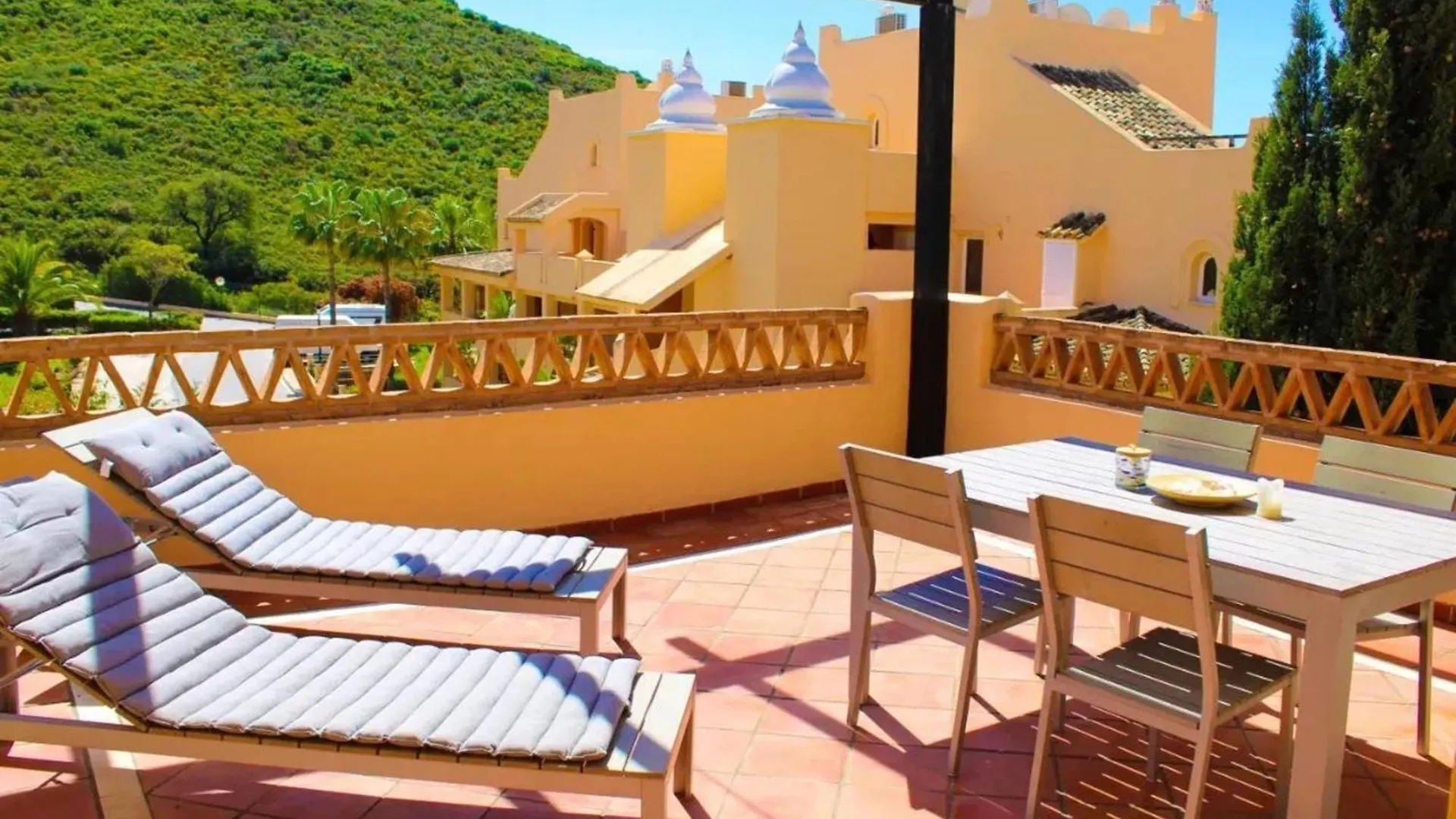 Family Apartment In Marbella With Pool